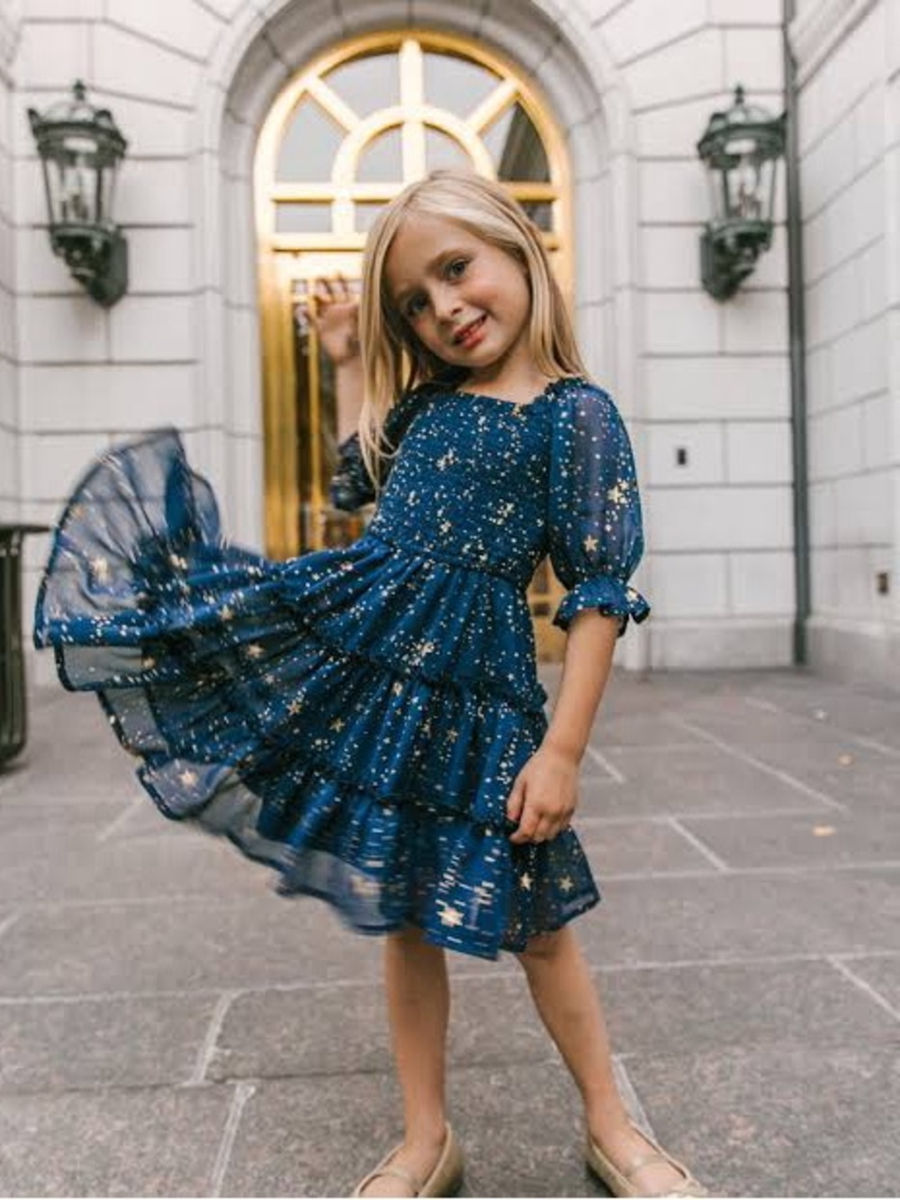 Ivy City Co Starry Nights Dress size 9-10